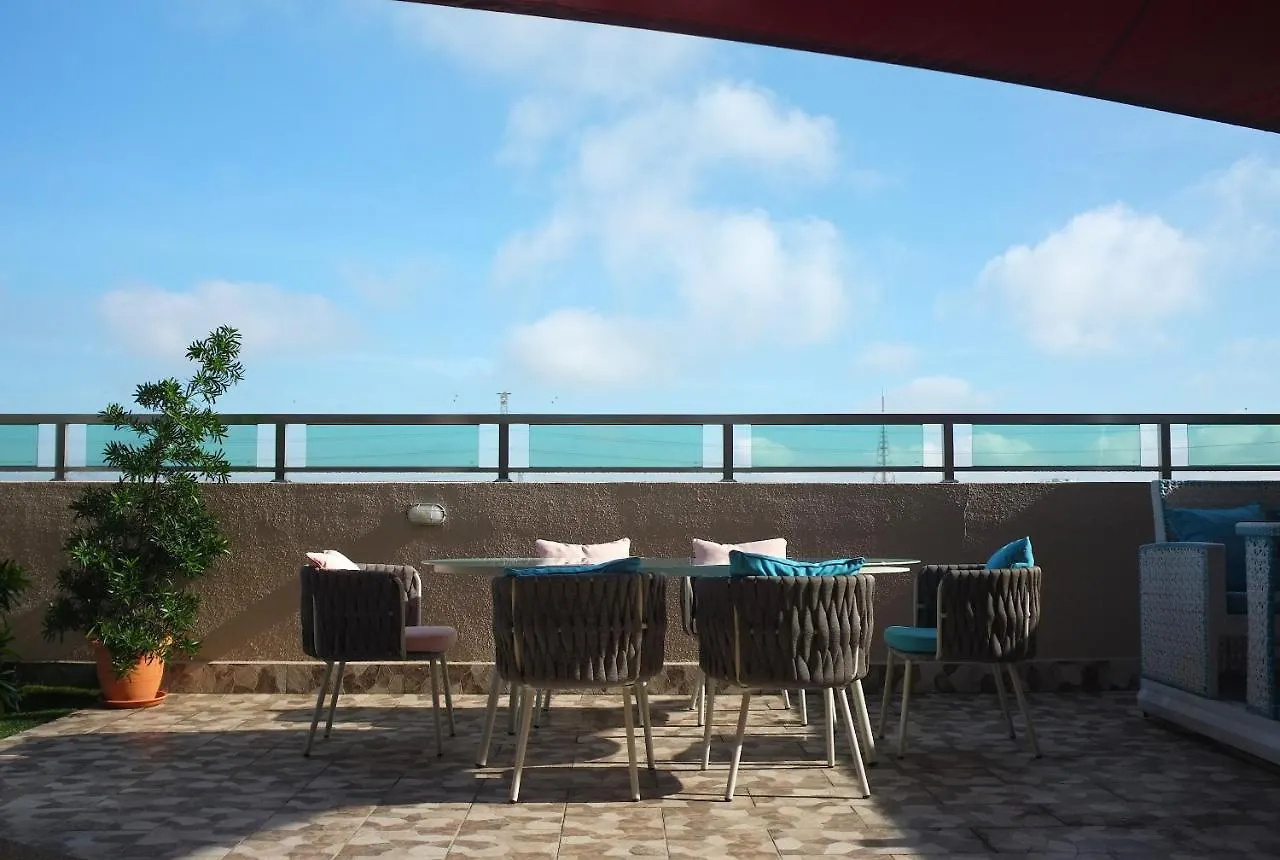 Ixora Hotel Penang Перай